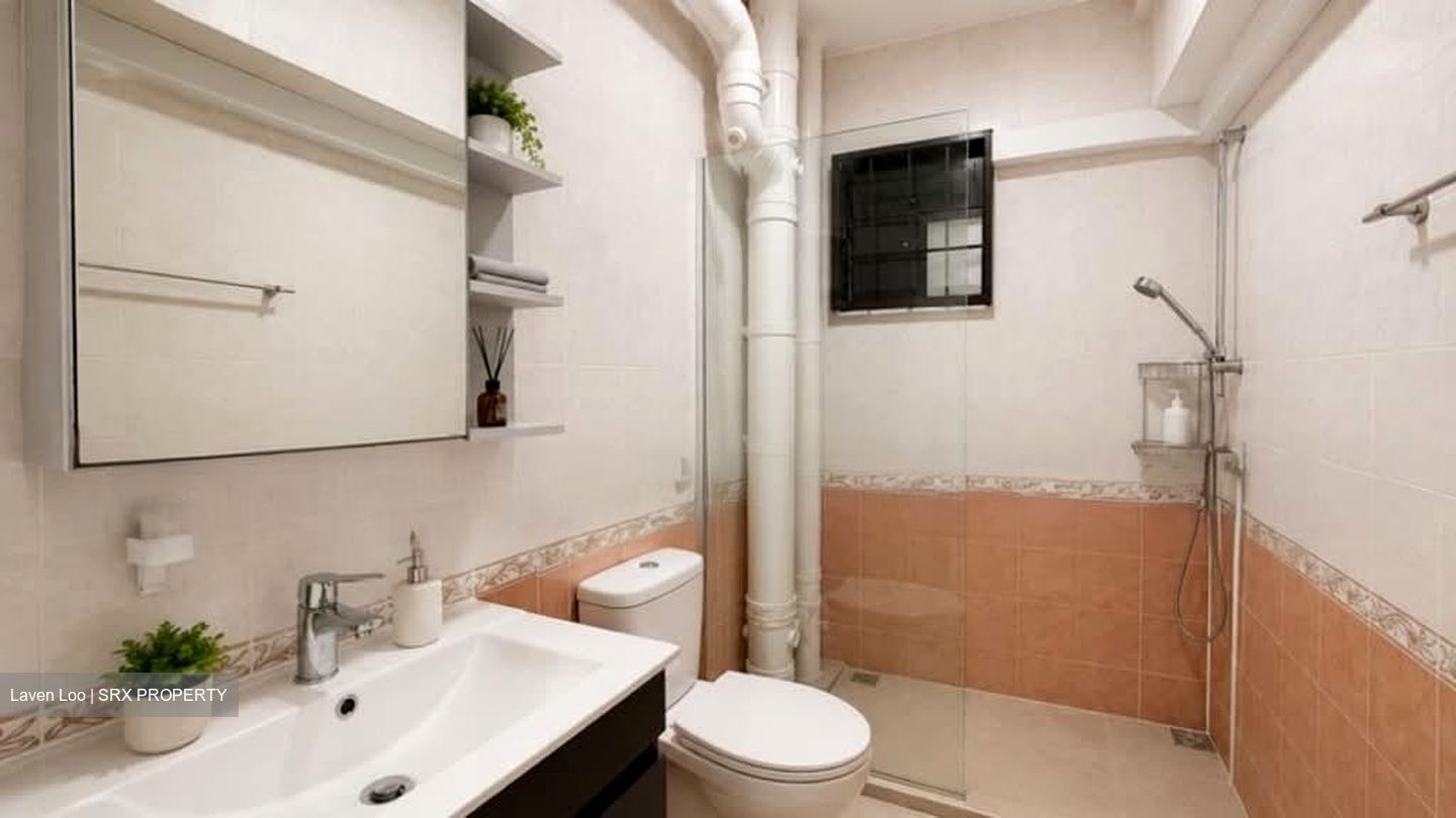 Blk 56 Strathmore Avenue (Queenstown), HDB 5 Rooms #560907561